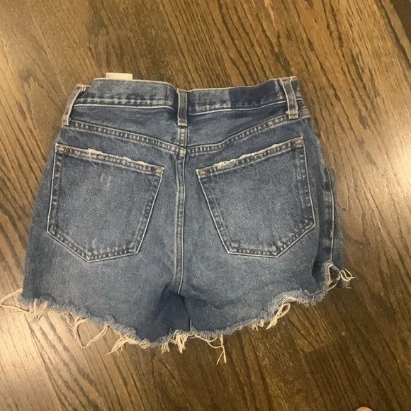 Abercrombie and Fitch Jean shorts - Picture 4 of 4